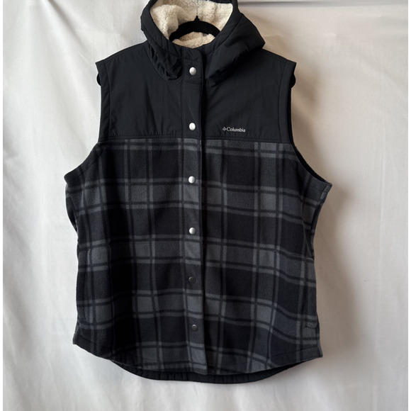 Columbia Benton Springs Women's 1X Outdoors Overlay Plaid Sherpa Hood Snap Vest - Picture 1 of 9